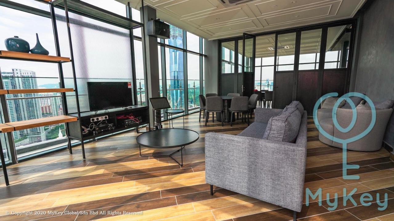 Ceylonz Suites By Mykey Куала-Лумпур Экстерьер фото Sky Lounge